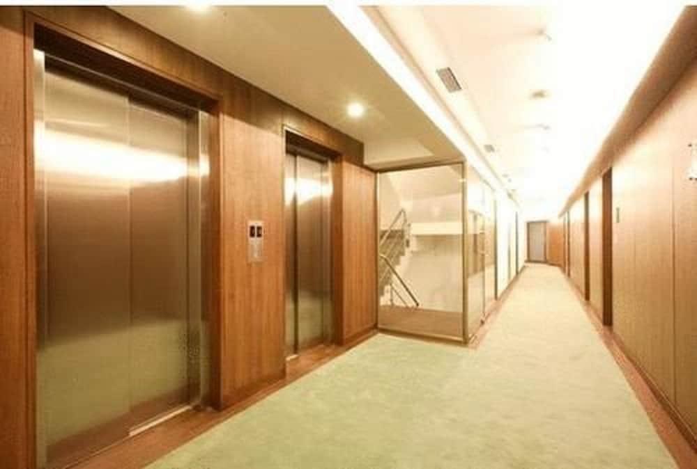 Hotel Yogi Executive, Navi Mumbai Exterior foto