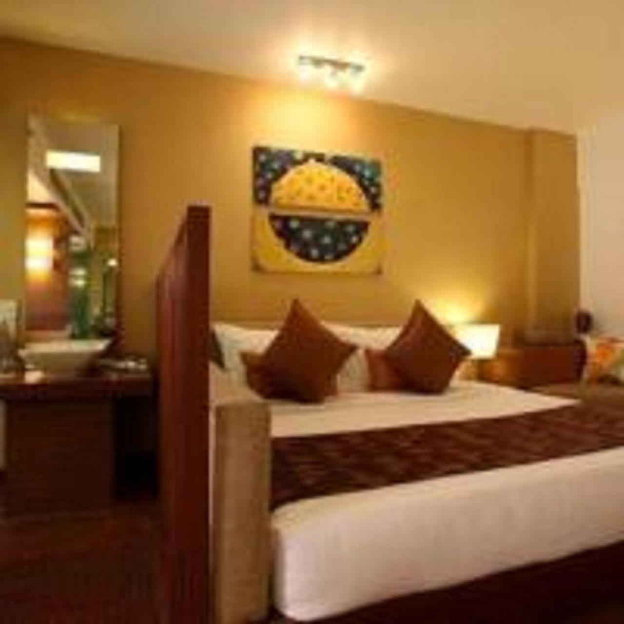 Hotel Yogi Executive, Navi Mumbai Exterior foto